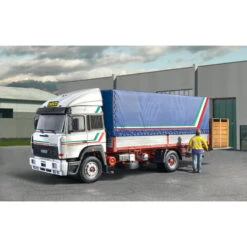 Italeri IVECO TURBOSTAR 190-42 CANVAS WHIT ELEVATOR -3939