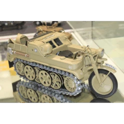 Italeri Kettenkrad Sd.Kfz. 2 Kleines Kettenkraftrad Typ HK 101 -7404